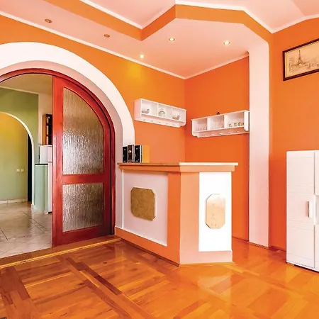 Apartament 2 Bedroom Lovely In *