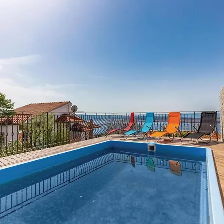 2 Bedroom Lovely In Crikvenica