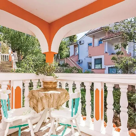 Апартаменты 2 Bedroom Lovely In *